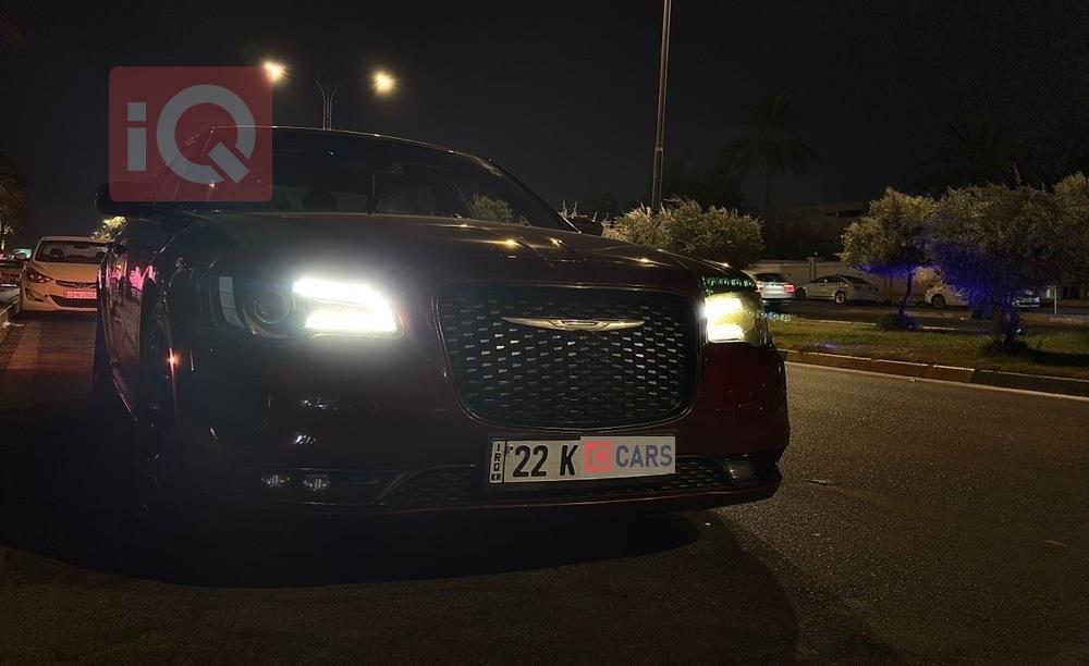 كرايسلر 300